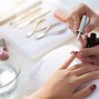 Mức Lương Làm Nail Ở Anh Quốc Là Bao Nhiêu